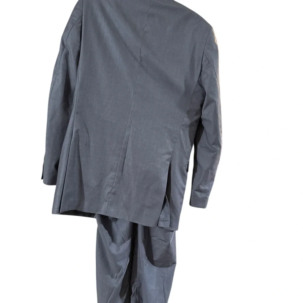 Elegant Charcoal Men's Suit